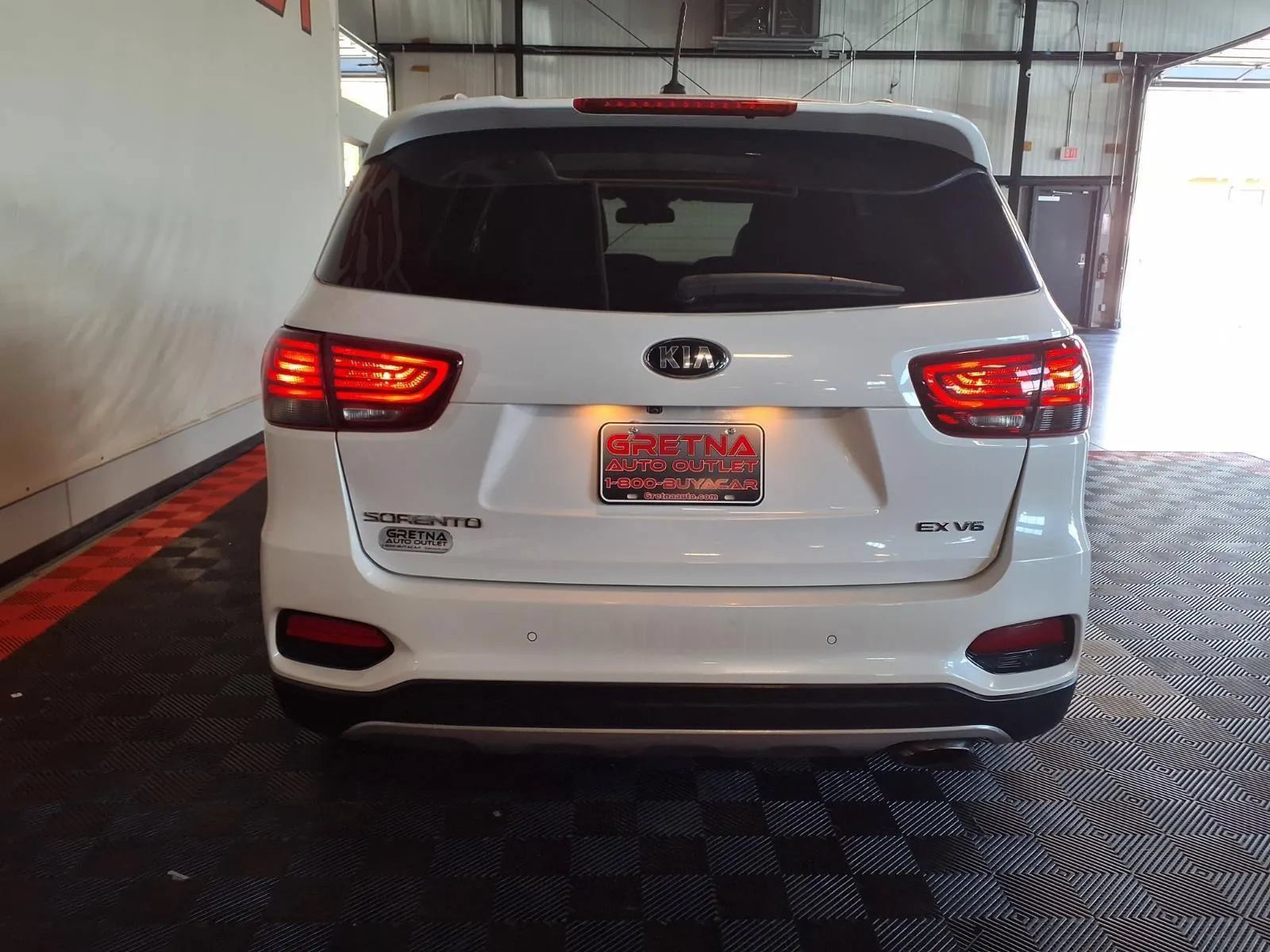 Used 2020 Kia Sorento EX FWD image 6