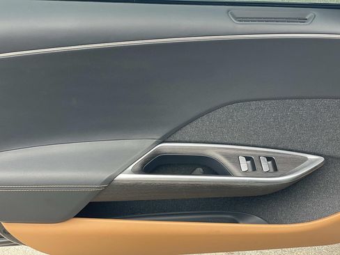 Used 2025 Lucid Air Touring AWD/4WD image 22