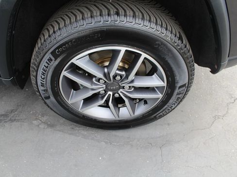 Used 2021 Jeep Grand Cherokee Limited image 15