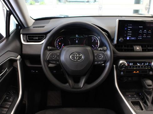 Used 2023 Toyota RAV4 XLE w/ Convenience Package FWD image 17