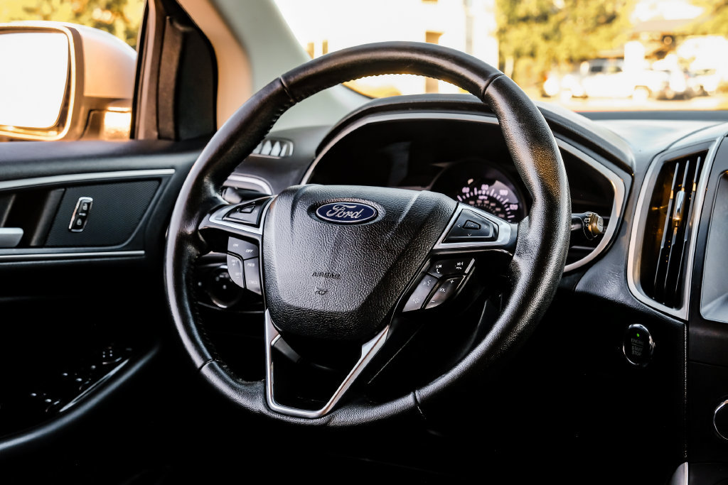 Used 2019 Ford Edge SEL w/ Equipment Group 201A FWD image 11