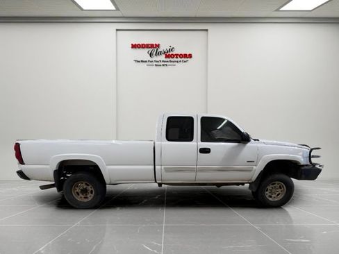 Used 2005 Chevrolet Silverado 2500 LS w/ Heavy-Duty Power Package AWD/4WD image 8