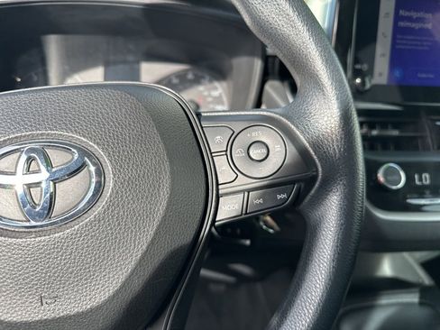 Used 2023 Toyota Corolla LE image 12