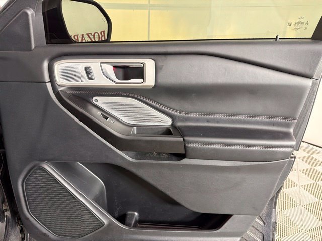 Used 2020 Ford Explorer Platinum w/ Premium Technology Package AWD/4WD image 31