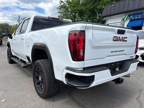 Used 2021 GMC Sierra 2500 AT4 AWD/4WD image 2