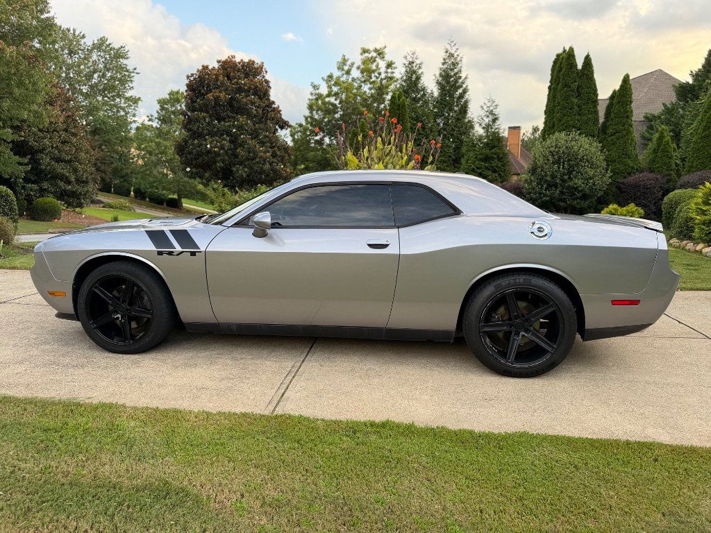 Used 2014 Dodge Challenger R/T RWD image 9
