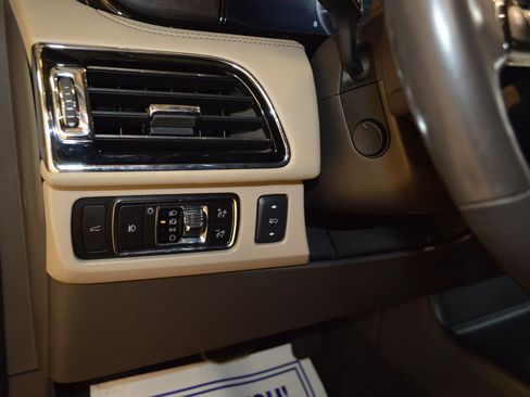 Used 2023 Lincoln Navigator L Reserve image 17