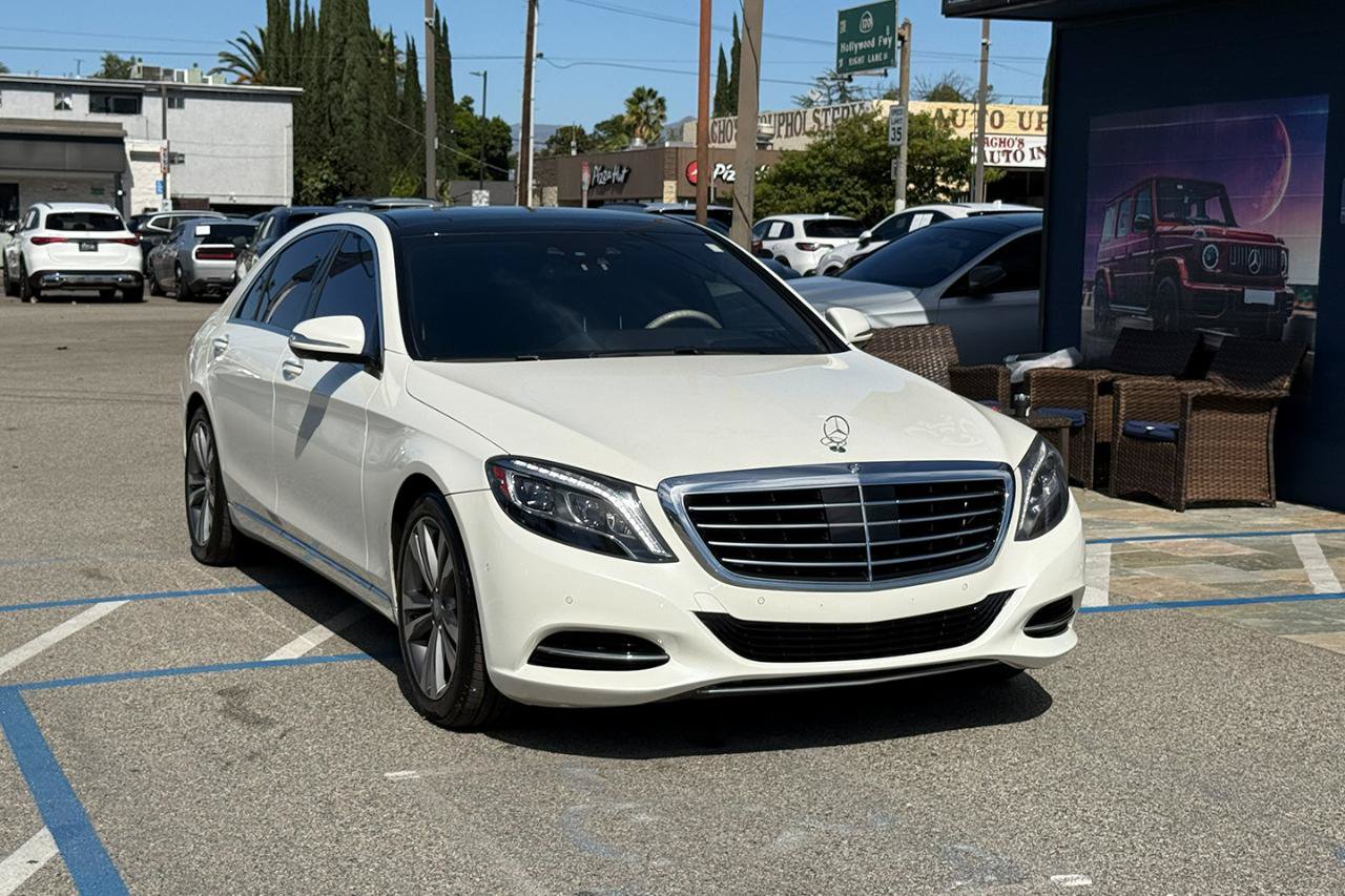 Used 2016 Mercedes-Benz S 550 Sedan w/ Premium Package image 4
