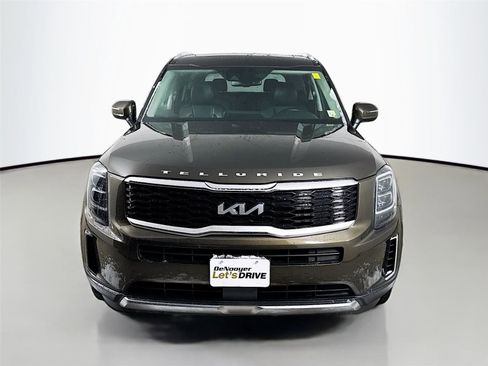 Used 2022 Kia Telluride EX w/ EX Premium Package image 4