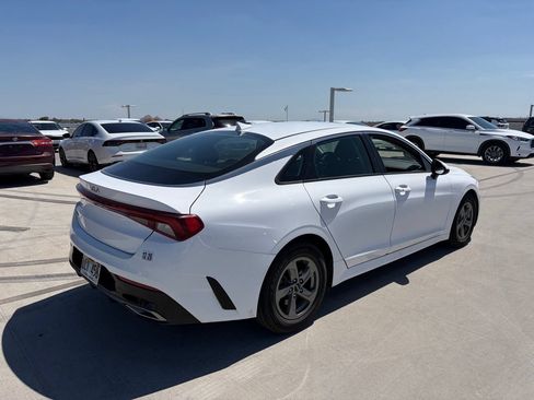 Used 2022 Kia K5 LXS FWD image 3