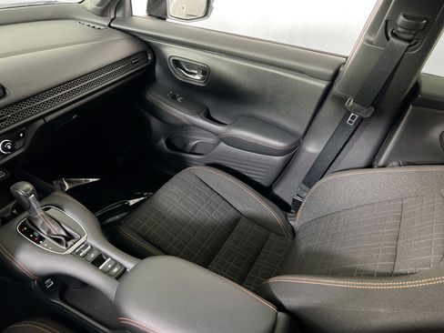 Used 2023 Honda HR-V Sport image 22