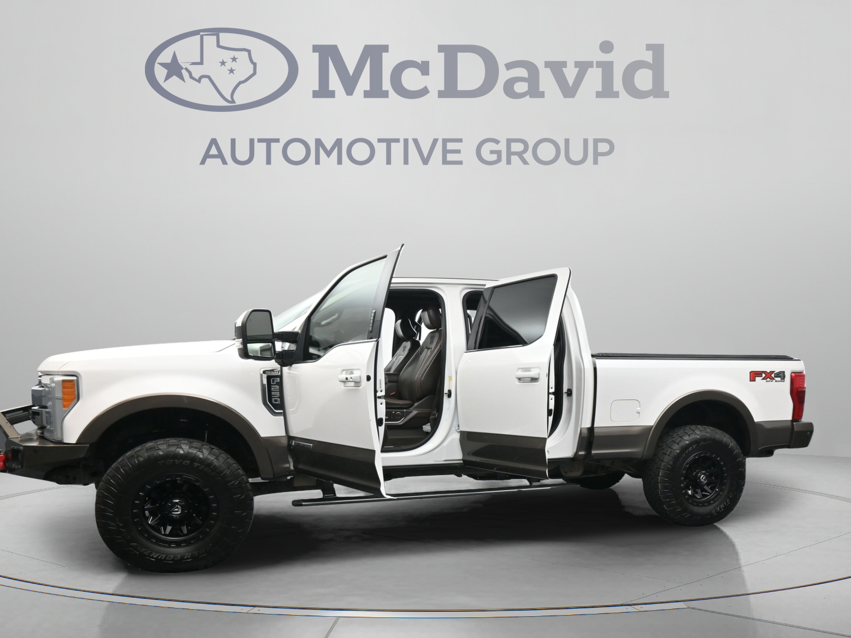 Used 2017 Ford F250 King Ranch w/ King Ranch Ultimate Package AWD/4WD image 42