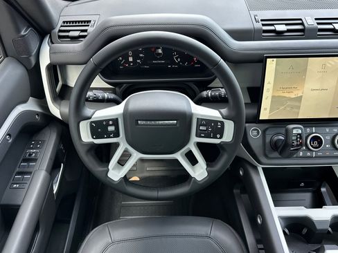 New 2026 Land Rover Defender 110 X-Dynamic SE image 26