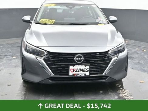 Used 2024 Nissan Sentra SV image 4