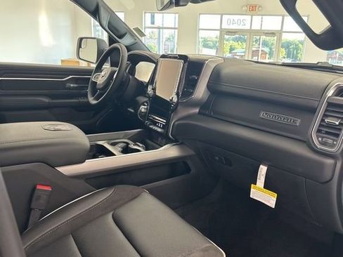 New 2026 RAM 1500 Laramie AWD/4WD image 21