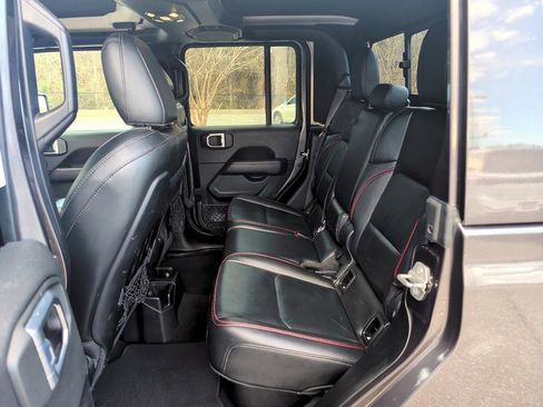 Used 2021 Jeep Gladiator Rubicon image 9