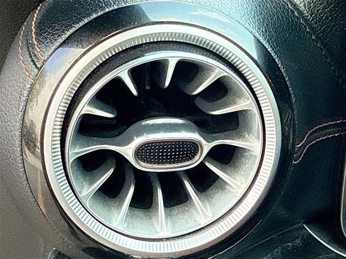 Used 2018 Mercedes-Benz E 400 4MATIC Cabriolet image 26