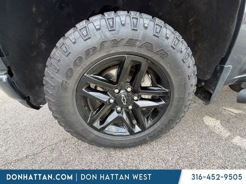 Used 2022 Chevrolet Silverado 1500 LT Trail Boss w/ LT Trail Boss Premium Package AWD/4WD image 6