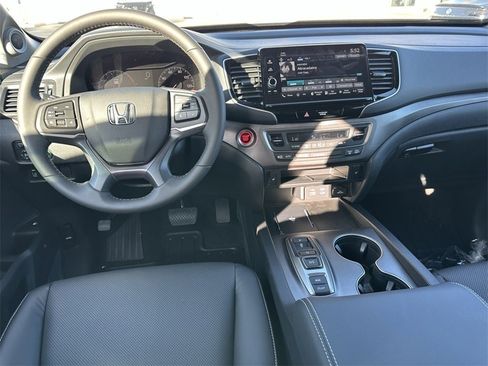 New 2025 Honda Ridgeline RTL+ image 4