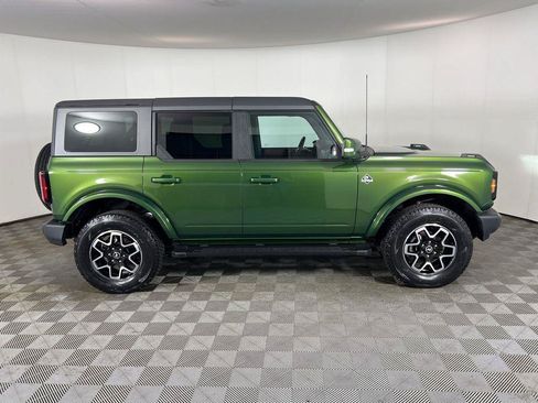 Used 2023 Ford Bronco Outer Banks AWD/4WD image 4