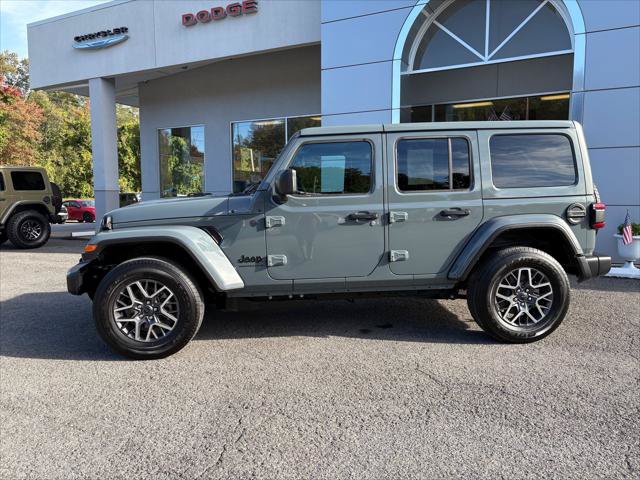 Certified 2026 Jeep Wrangler Unlimited Sahara AWD/4WD image 3