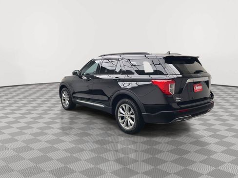 Used 2023 Ford Explorer XLT w/ Equipment Group 202A AWD/4WD image 40