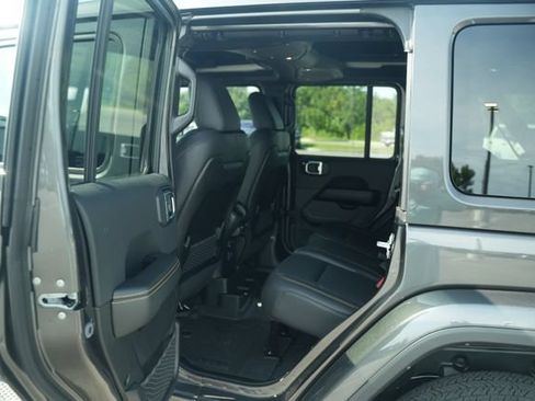 New 2026 Jeep Wrangler Unlimited Sahara AWD/4WD image 13
