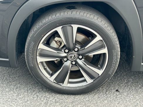 Used 2019 Lexus UX 200 w/ Accessory Package 2 FWD image 12