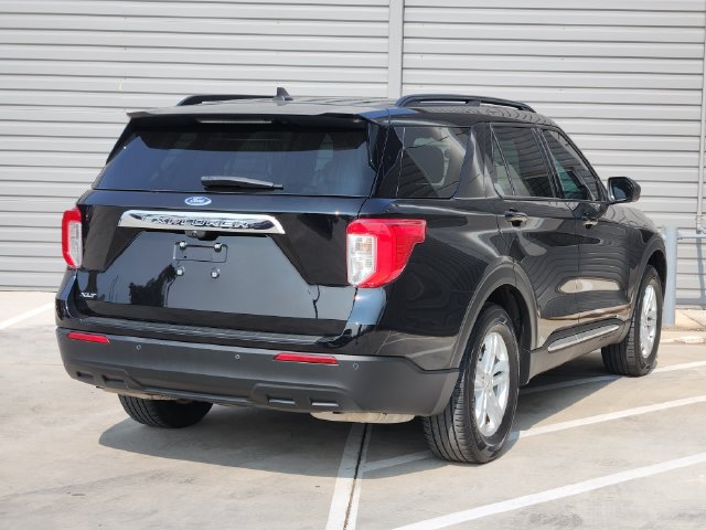 Used 2023 Ford Explorer XLT RWD image 8