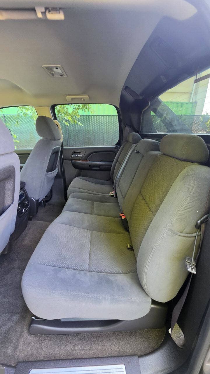 Used 2008 Chevrolet Avalanche LT AWD/4WD image 10