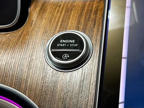 Used 2023 Mercedes-Benz C 300 4MATIC Sedan image 23