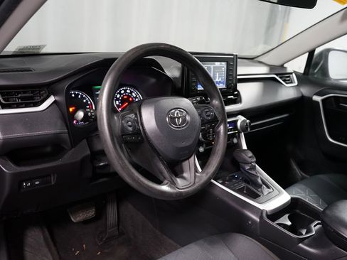 Used 2021 Toyota RAV4 XLE image 7