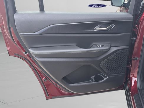 New 2026 Jeep Grand Cherokee L Laredo RWD image 27