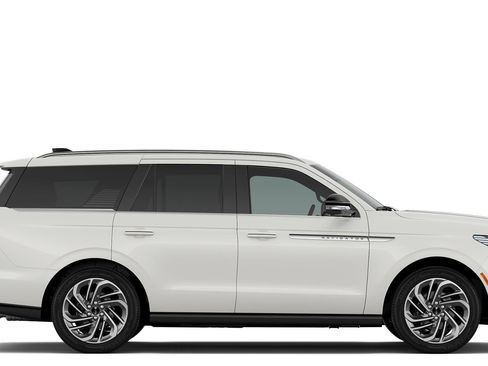 New 2026 Lincoln Navigator Reserve image 41