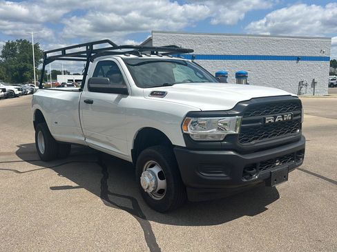 Used 2022 RAM 3500 Tradesman AWD/4WD image 7