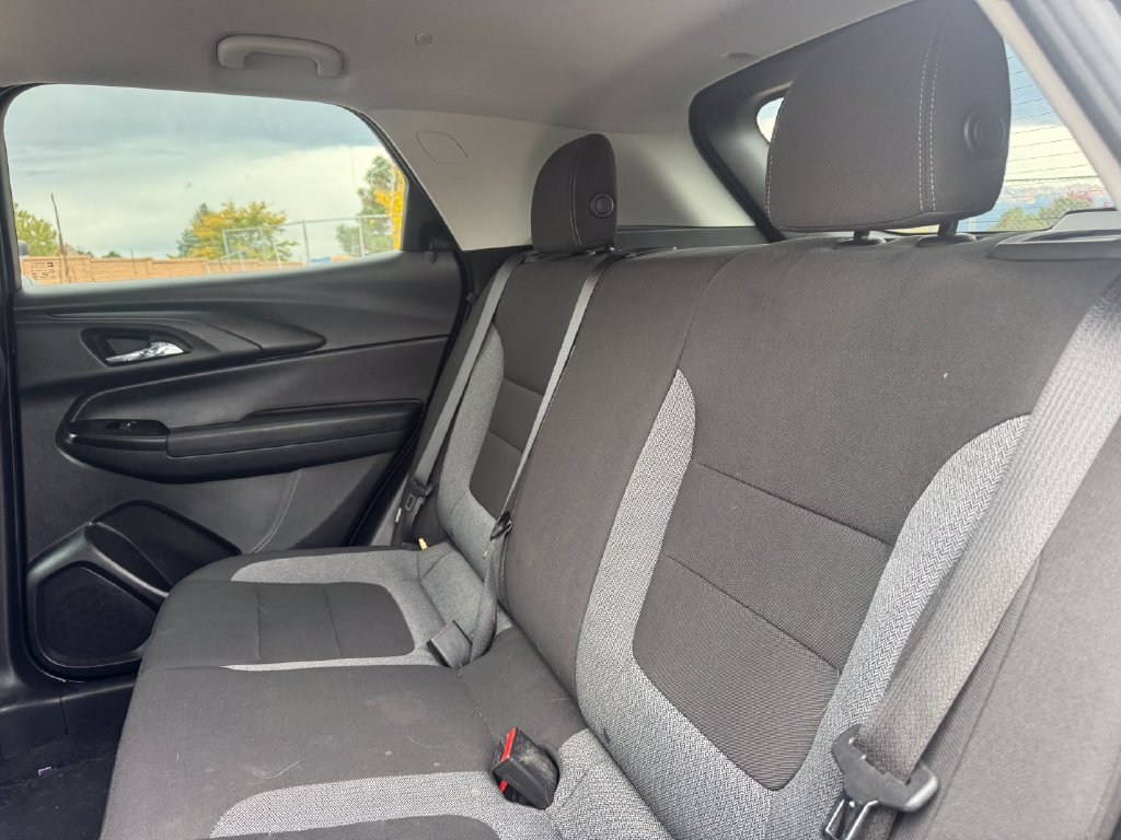 Used 2022 Chevrolet TrailBlazer LS AWD/4WD image 9