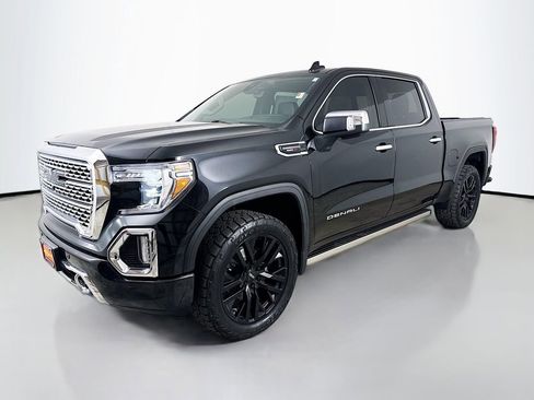 Used 2021 GMC Sierra 1500 Denali w/ Denali Carbonpro Edition image 3