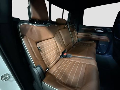 Used 2023 GMC Sierra 1500 Denali Ultimate image 35