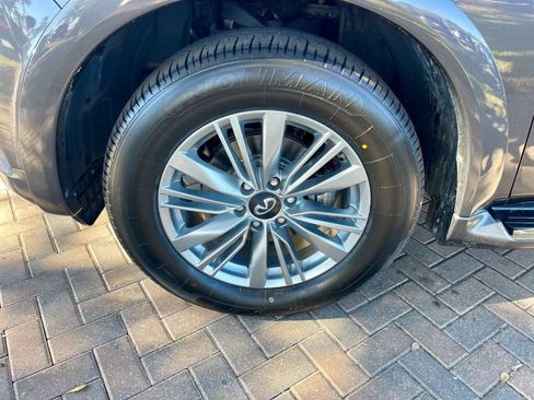 Used 2024 INFINITI QX80 Luxe image 10