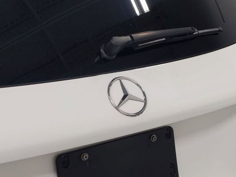 Used 2017 Mercedes-Benz GLC 300 image 13