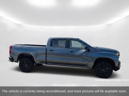 Used 2021 Chevrolet Silverado 1500 Custom Trail Boss w/ LPO, Dark Essentials Package AWD/4WD image 4