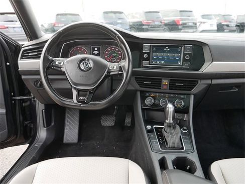 Used 2019 Volkswagen Jetta R-Line image 21