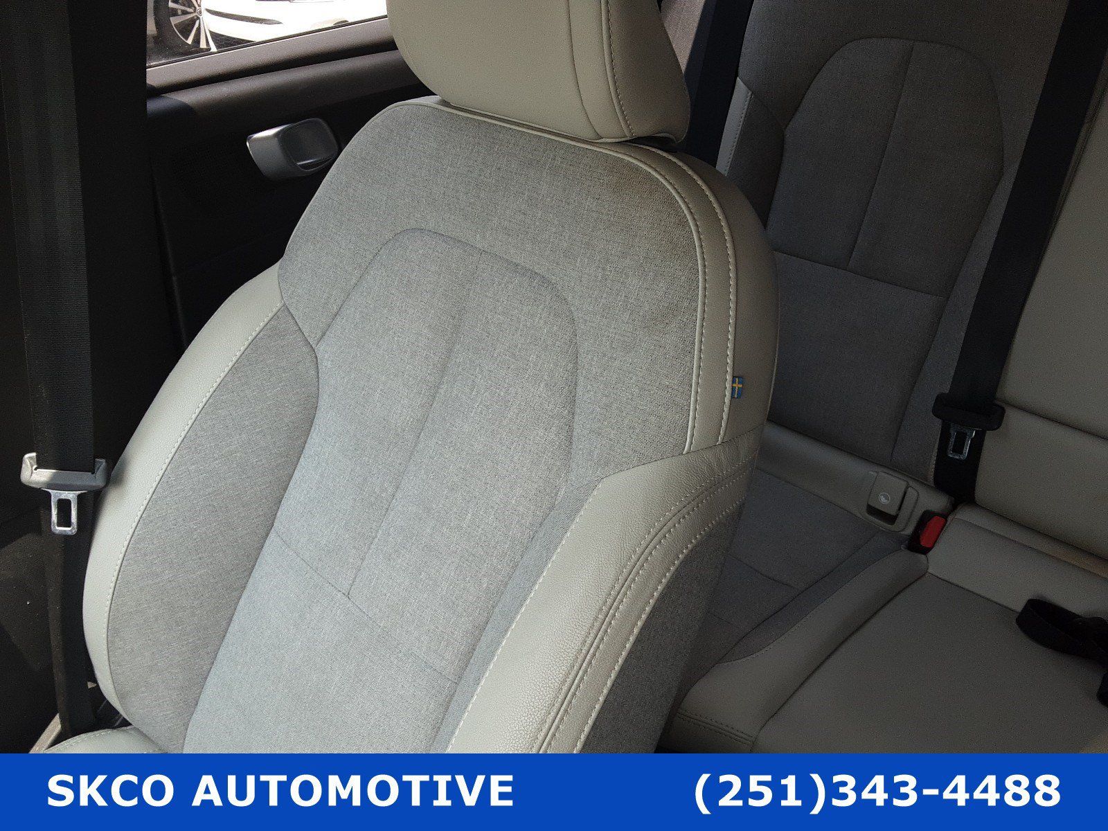 Used 2020 Volvo XC40 T5 Momentum AWD/4WD image 27