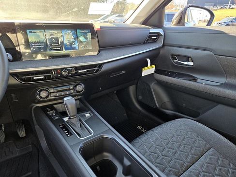 New 2026 Nissan Kicks SV w/ SV Premium Package image 15