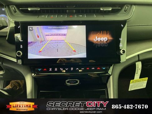 New 2026 Jeep Grand Cherokee Altitude AWD/4WD image 22