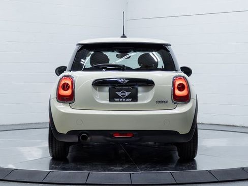Used 2018 MINI Cooper 2-Door Hardtop image 7
