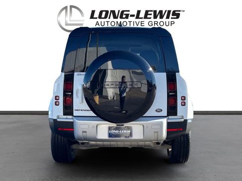 Used 2023 Land Rover Defender 110 S image 5