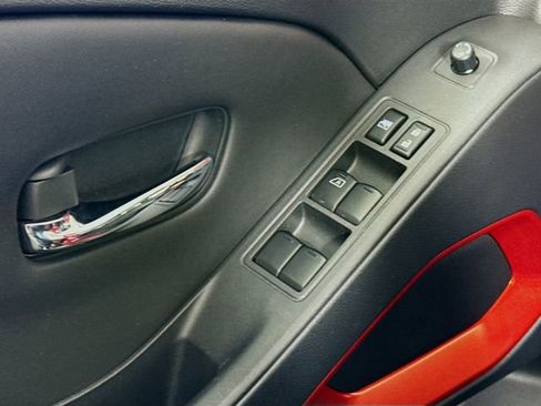 Used 2023 Nissan Frontier PRO-4X w/ Pro-4X Premium Package image 19