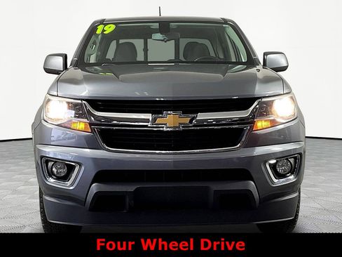 Used 2019 Chevrolet Colorado LT w/ LT Convenience Package AWD/4WD image 2
