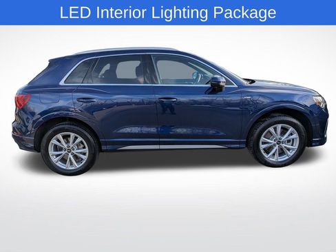 Used 2025 Audi Q3 2.0T Premium w/ Convenience Package image 2